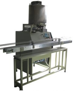 Poluautomatska mašina za pakovanje kremastih materijala u tegle PAC-1000